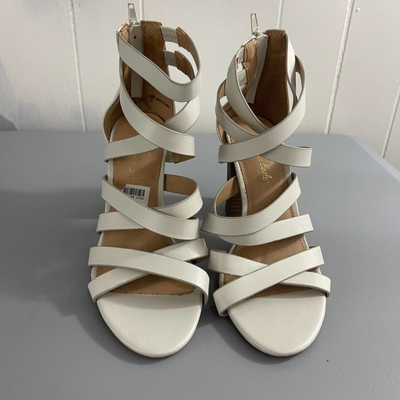 American Eagle Outfitters Cream Strappy Block Heel Sandals - Picture 2 of 8